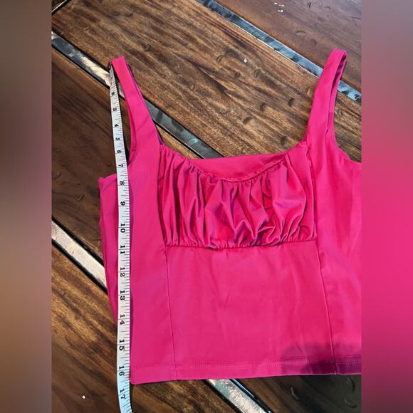 Pink Ruched Crop Tank Top | Size Small - Picture 3 of 4